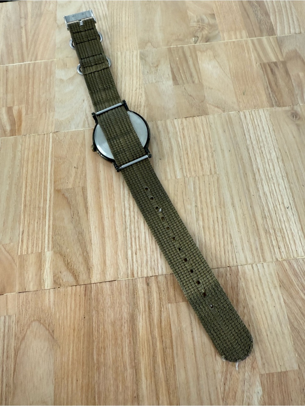 Timex weekender charcoal gray dial military green nylon strap watch NEW BATTERY - Picture 9 of 11